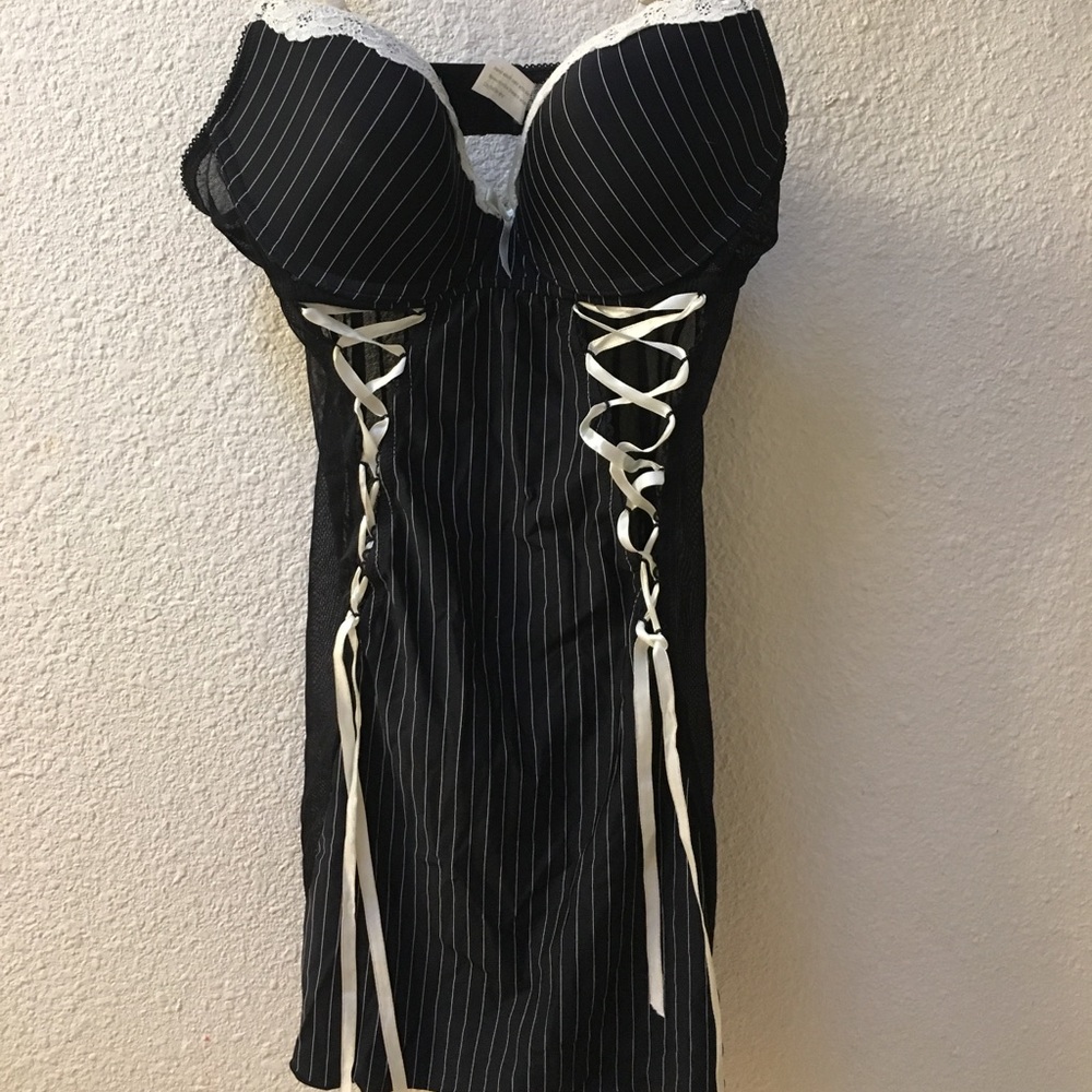Black and white babydoll. 34b